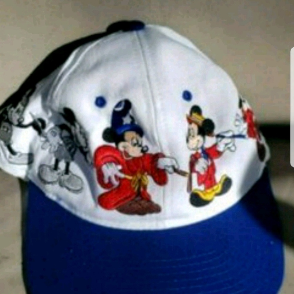 Through the years Micky mouse hat /vintage